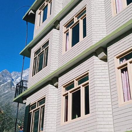 Mahima Hotel Sāngla Exterior photo