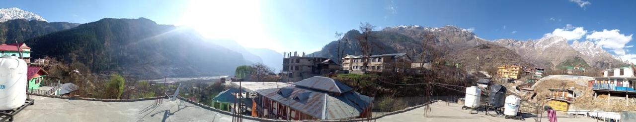 Mahima Hotel Sāngla Exterior photo